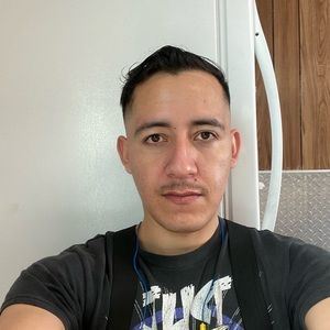 Meet your Posher, Cesar